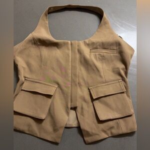 Utility vest
Zara inspired